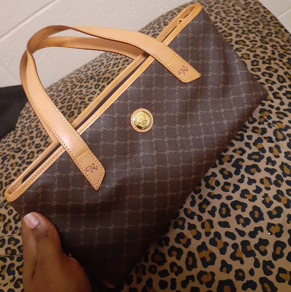 Rioni Purse